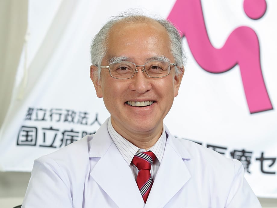 院長 篠崎 毅