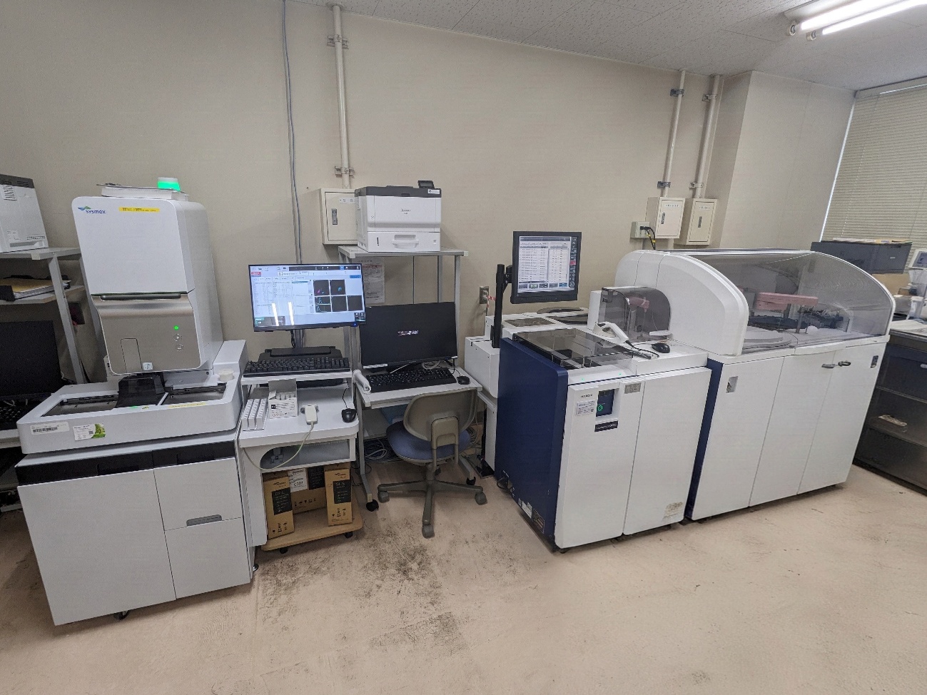 生化学・血液検査の分析装置